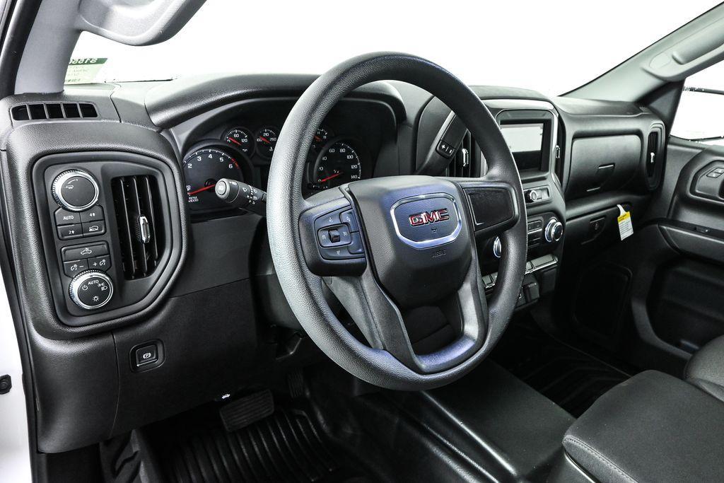 new 2025 GMC Sierra 1500 car, priced at $39,530