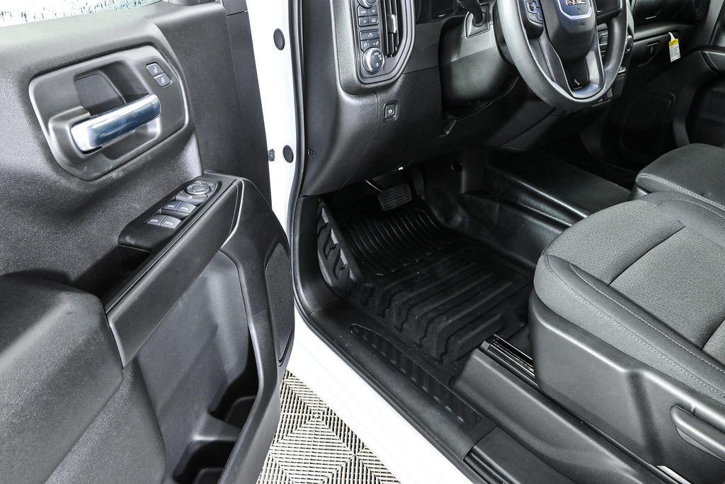 new 2025 GMC Sierra 1500 car, priced at $39,530