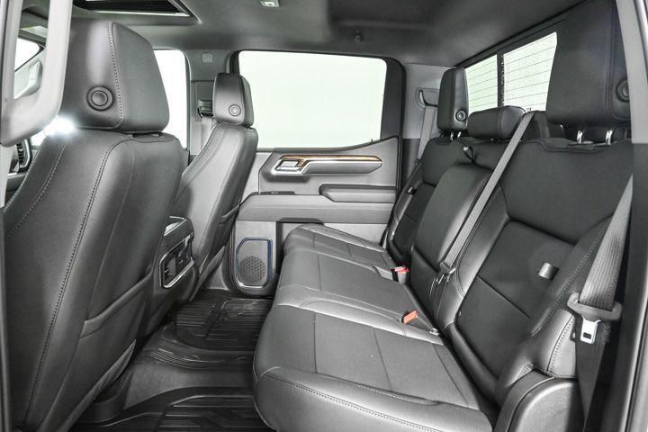 new 2025 GMC Sierra 1500 car, priced at $71,168