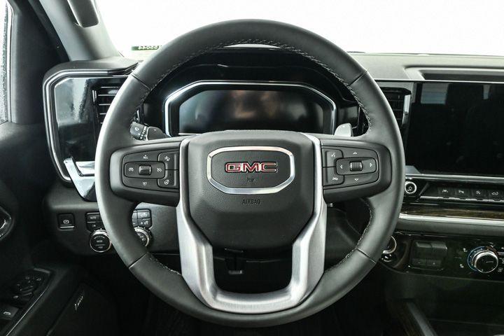 new 2025 GMC Sierra 1500 car, priced at $71,168