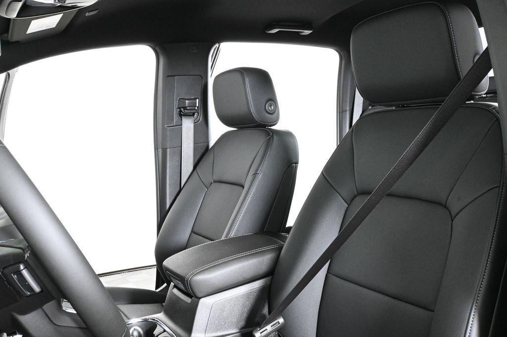 new 2025 GMC Canyon car, priced at $44,245