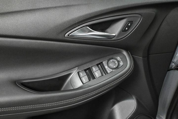 new 2025 Buick Encore GX car, priced at $23,730