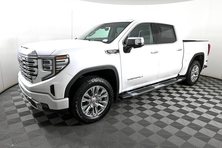 new 2024 GMC Sierra 1500 car, priced at $67,200