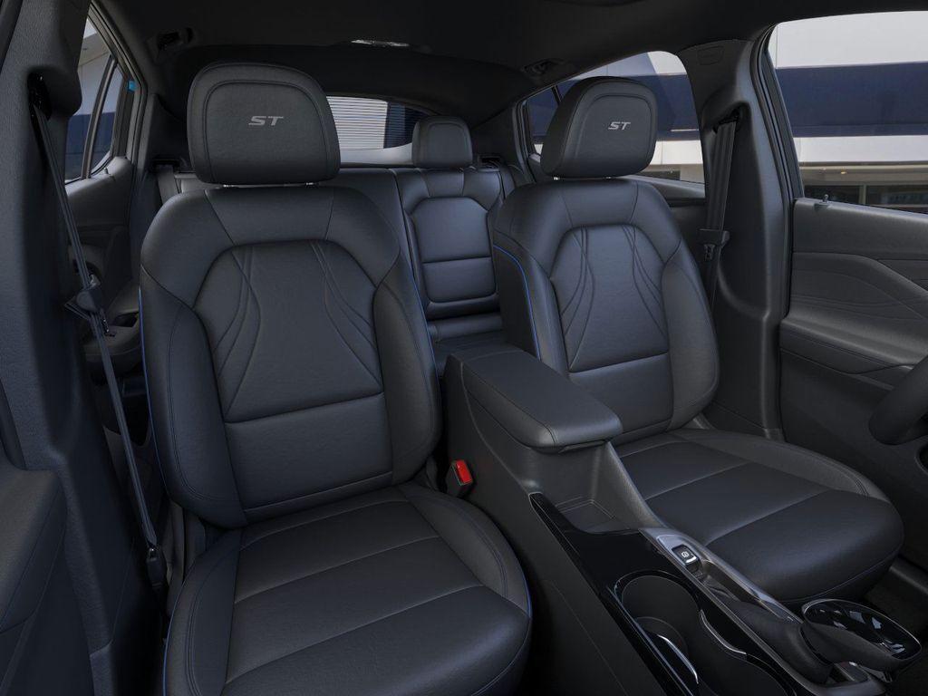 new 2025 Buick Envista car, priced at $28,380