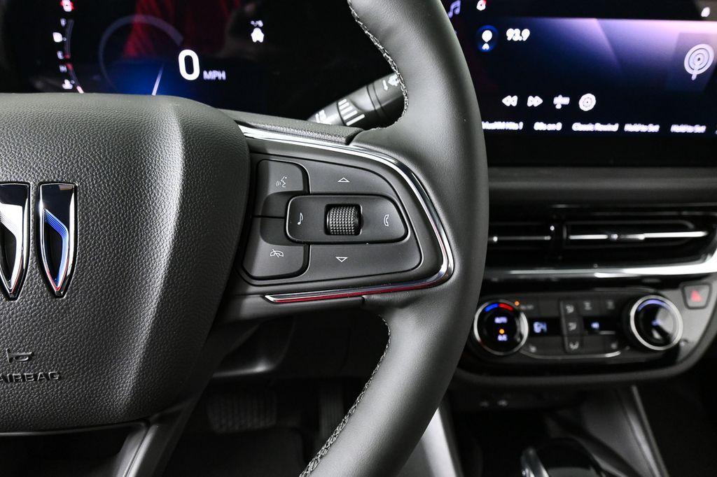 new 2025 Buick Envista car, priced at $29,075