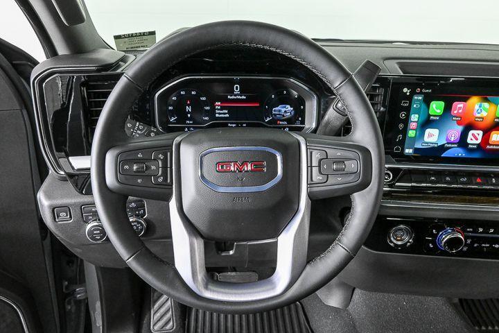 new 2024 GMC Sierra 1500 car, priced at $48,235