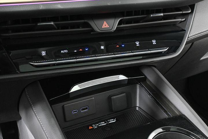 new 2025 Buick Envision car, priced at $46,509