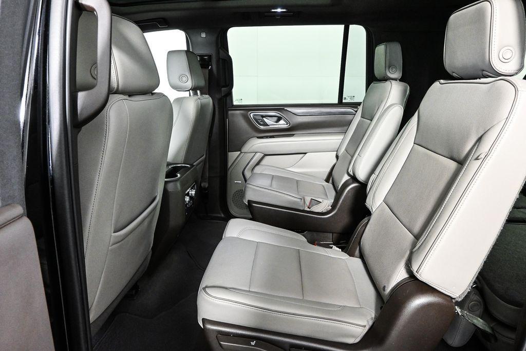 used 2022 GMC Yukon XL car, priced at $52,000