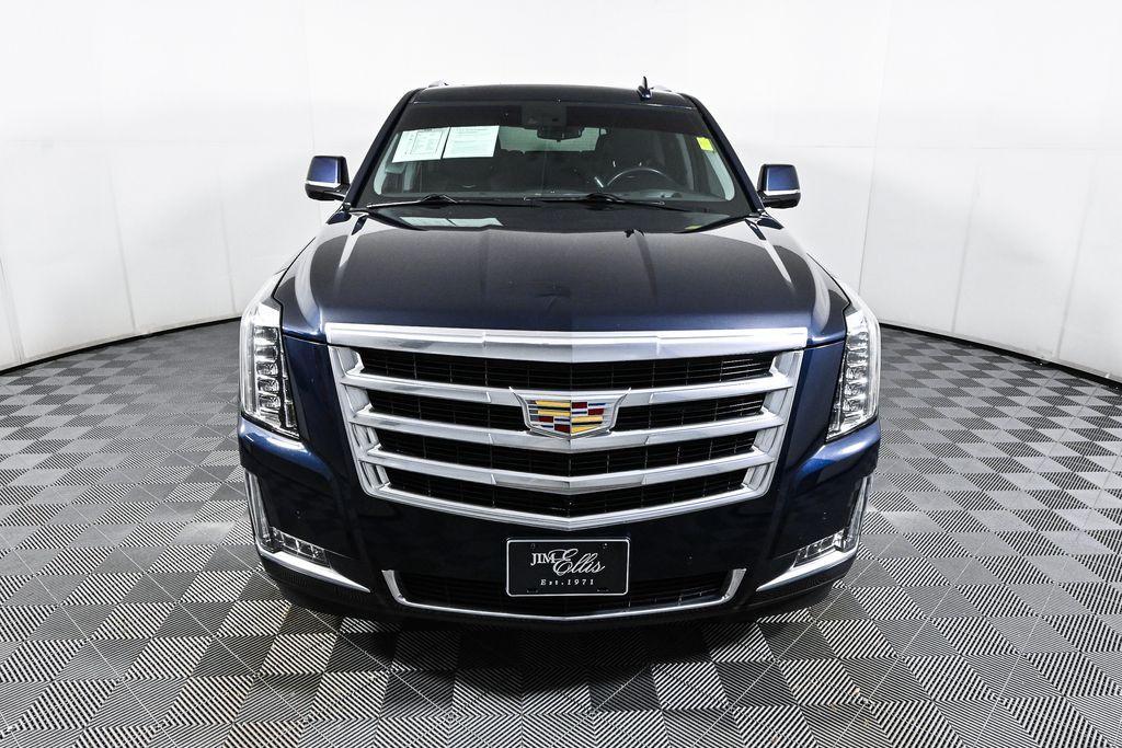 used 2020 Cadillac Escalade car, priced at $49,988