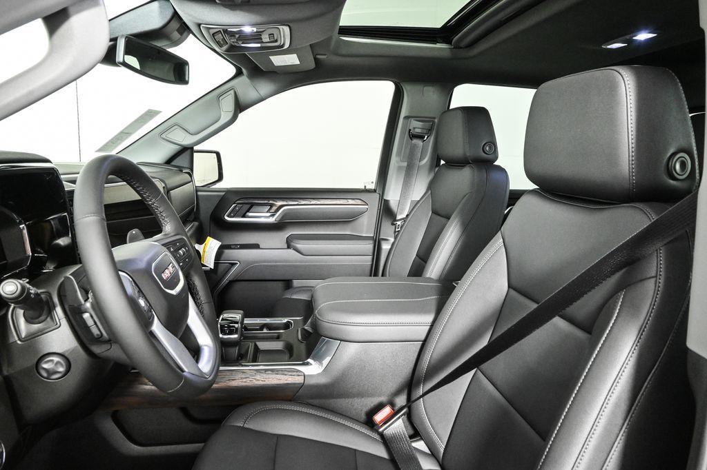 new 2025 GMC Sierra 1500 car, priced at $57,615