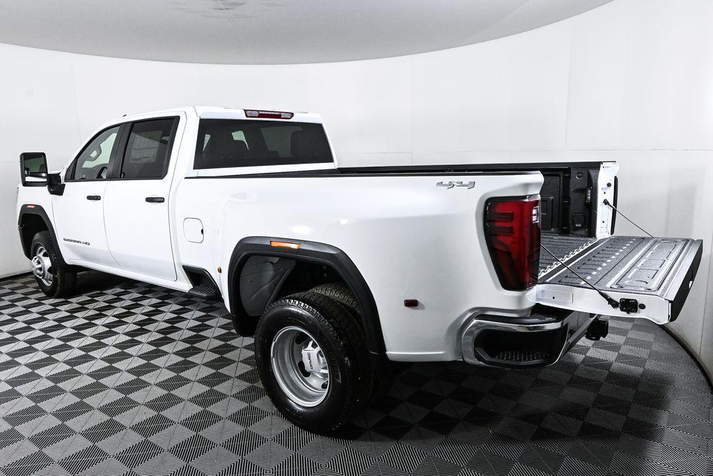 new 2025 GMC Sierra 3500 car, priced at $70,155