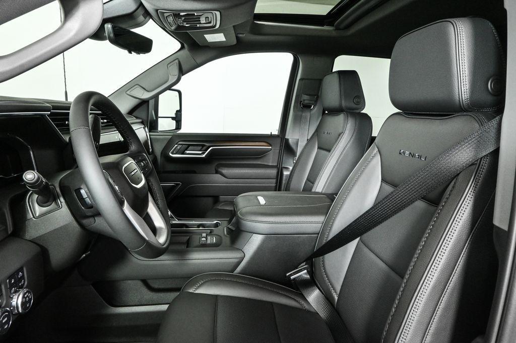 new 2025 GMC Sierra 3500 car, priced at $91,929