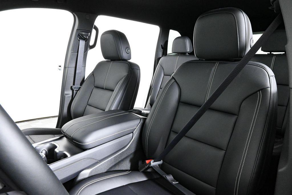 new 2025 GMC Acadia car, priced at $45,025
