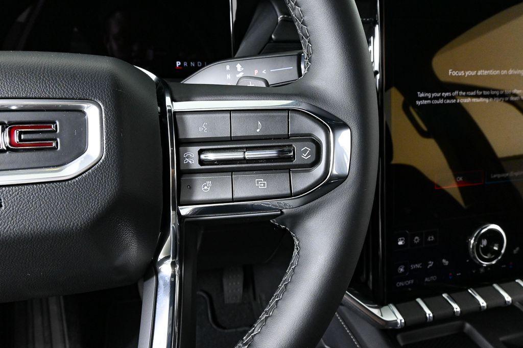 new 2025 GMC Acadia car, priced at $45,025