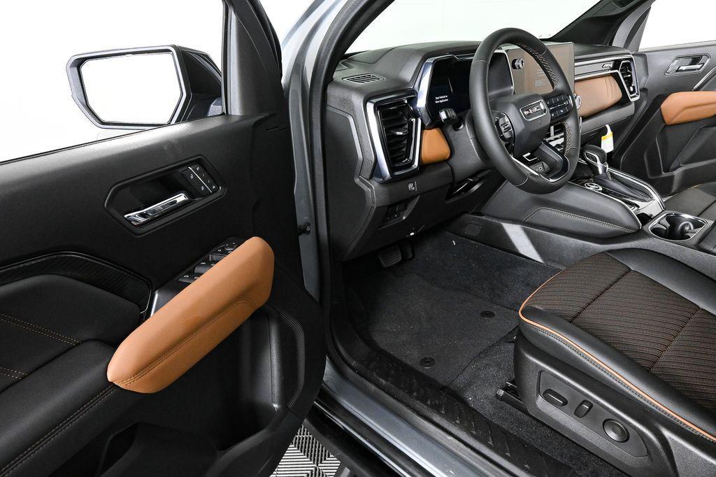 new 2025 GMC Canyon car, priced at $55,250