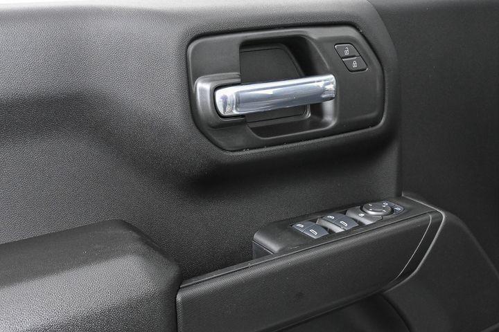 new 2025 GMC Sierra 1500 car, priced at $38,135