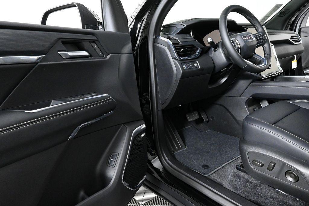 new 2025 GMC Acadia car, priced at $45,025