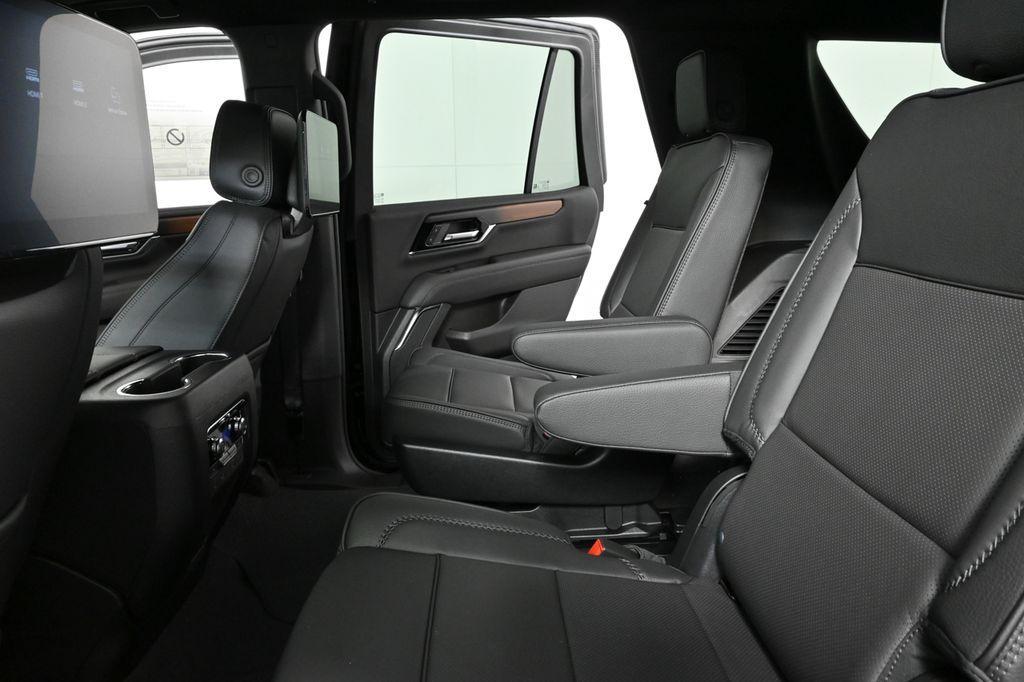 new 2025 GMC Yukon car, priced at $98,639