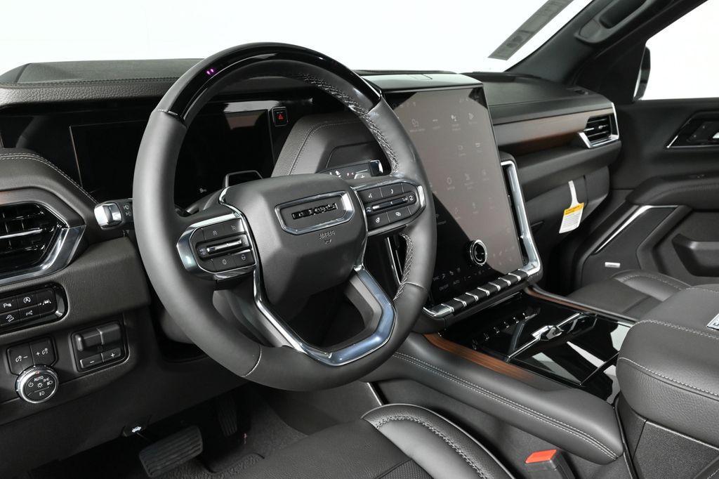 new 2025 GMC Yukon car, priced at $98,639
