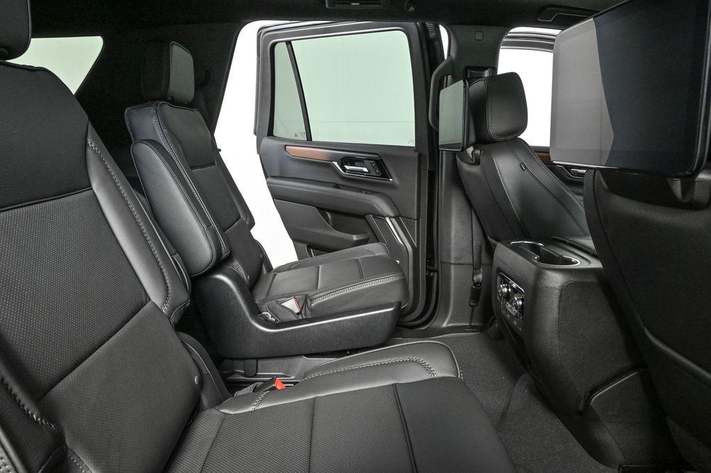 new 2025 GMC Yukon car, priced at $98,639