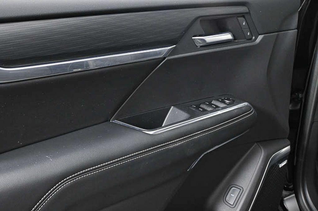 new 2025 GMC Acadia car, priced at $41,685