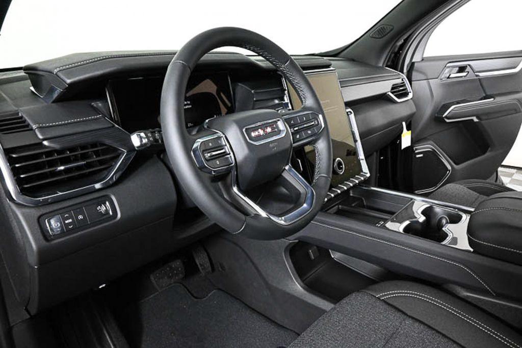 new 2025 GMC Acadia car, priced at $41,685