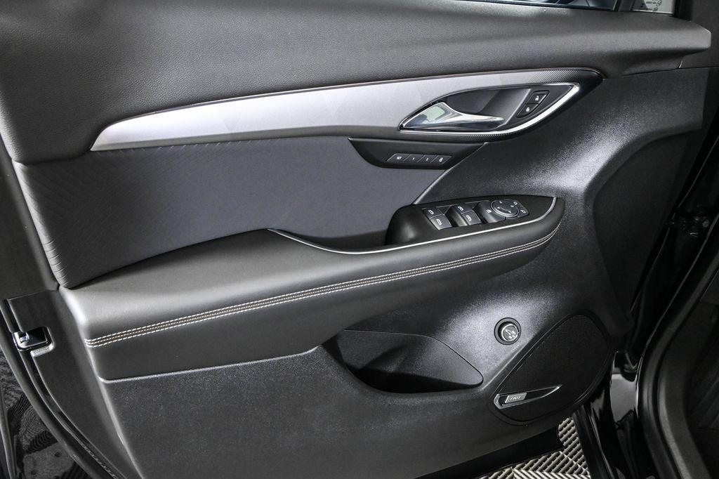 new 2025 Buick Envision car, priced at $36,735