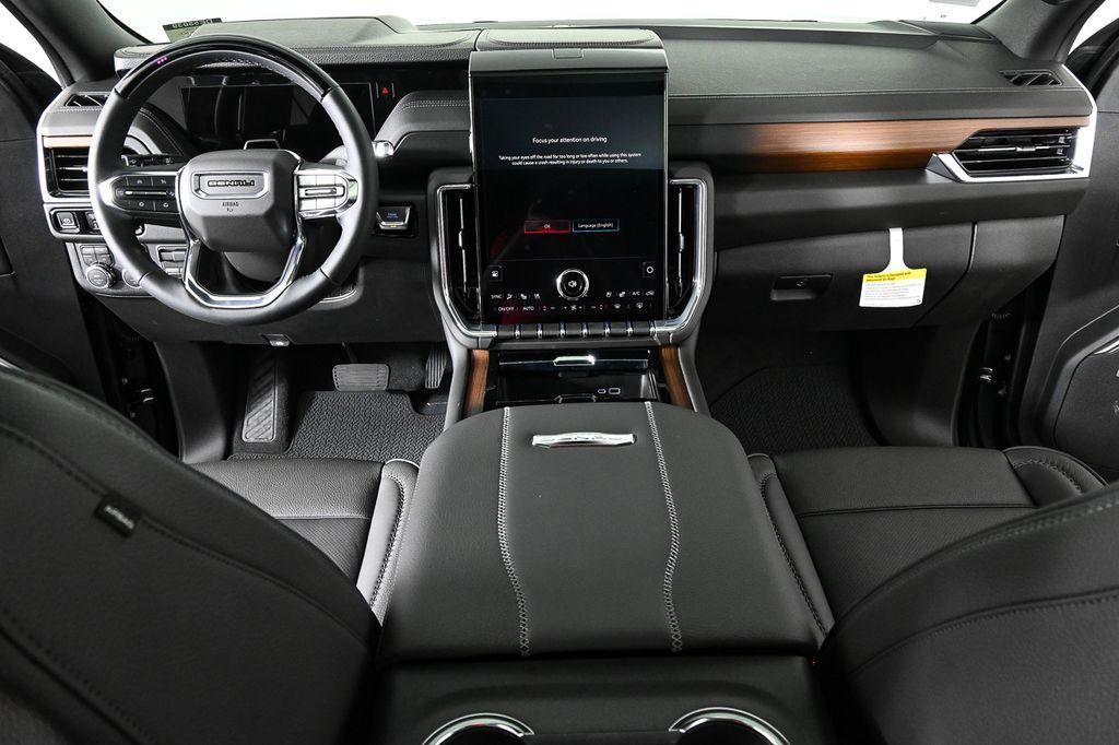new 2025 GMC Yukon car, priced at $96,374