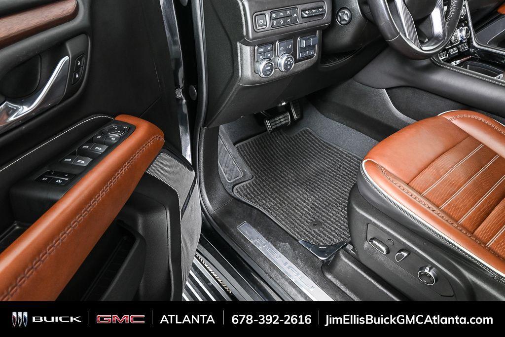 used 2023 GMC Yukon XL car, priced at $71,414