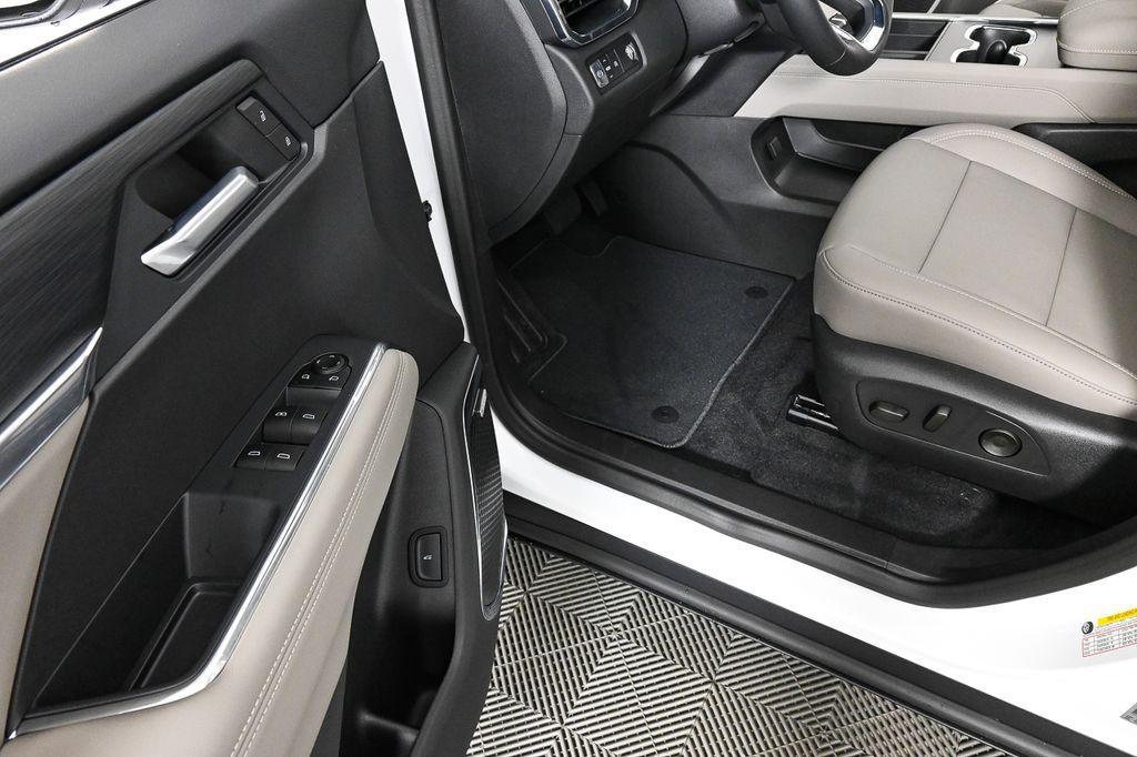 new 2026 GMC Acadia car, priced at $48,130