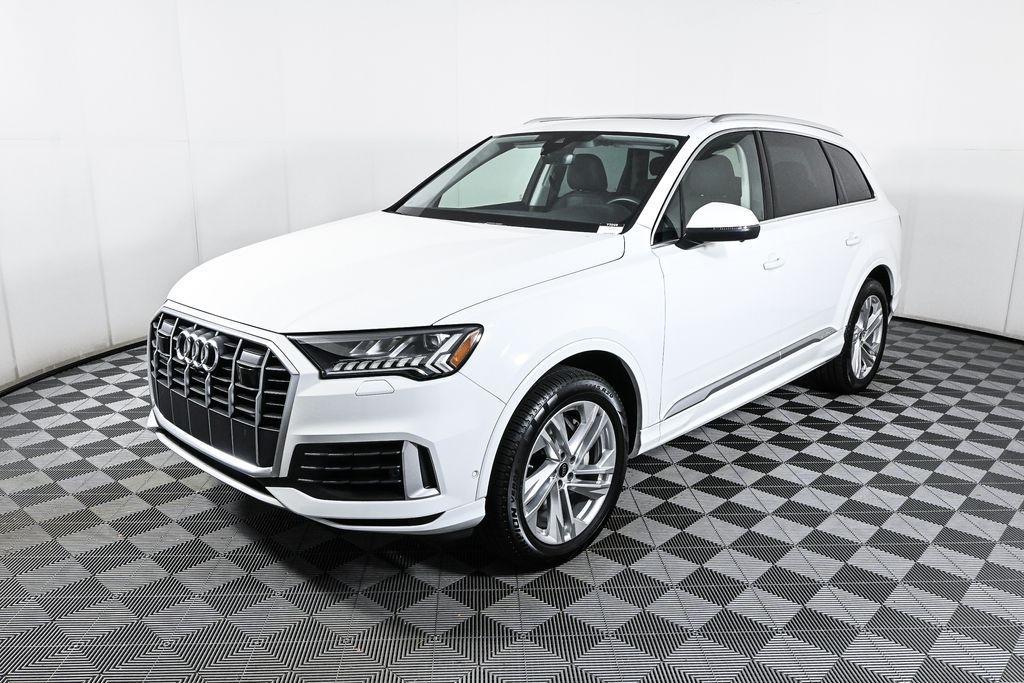 used 2024 Audi Q7 car, priced at $54,885