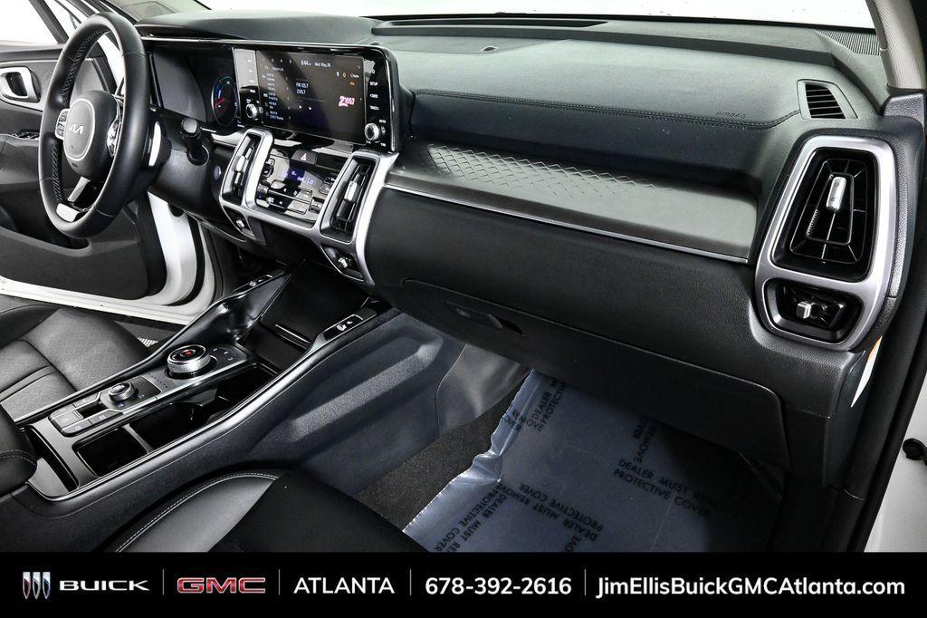 used 2023 Kia Sorento Hybrid car, priced at $32,500