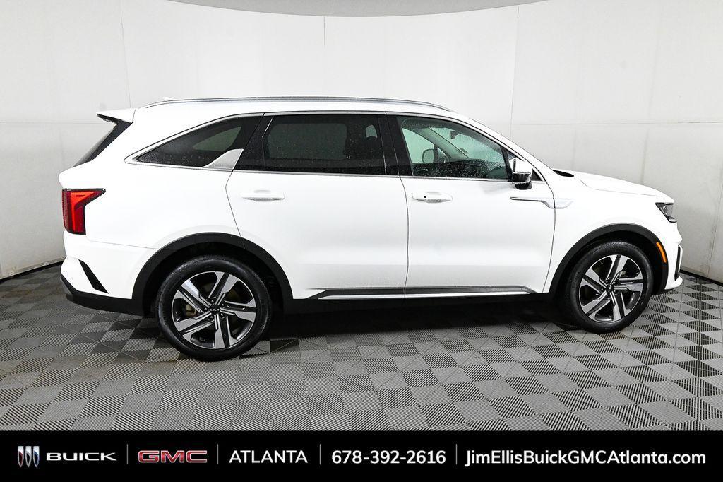 used 2023 Kia Sorento Hybrid car, priced at $32,500