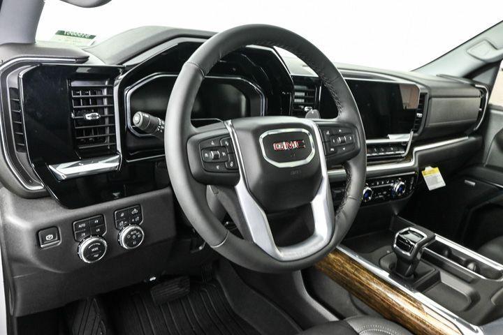 new 2025 GMC Sierra 1500 car, priced at $57,980