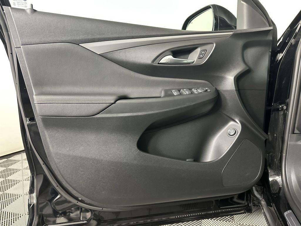 new 2025 Buick Envista car, priced at $31,085