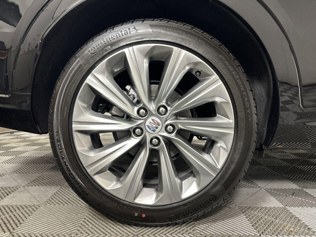 new 2025 Buick Envista car, priced at $31,085