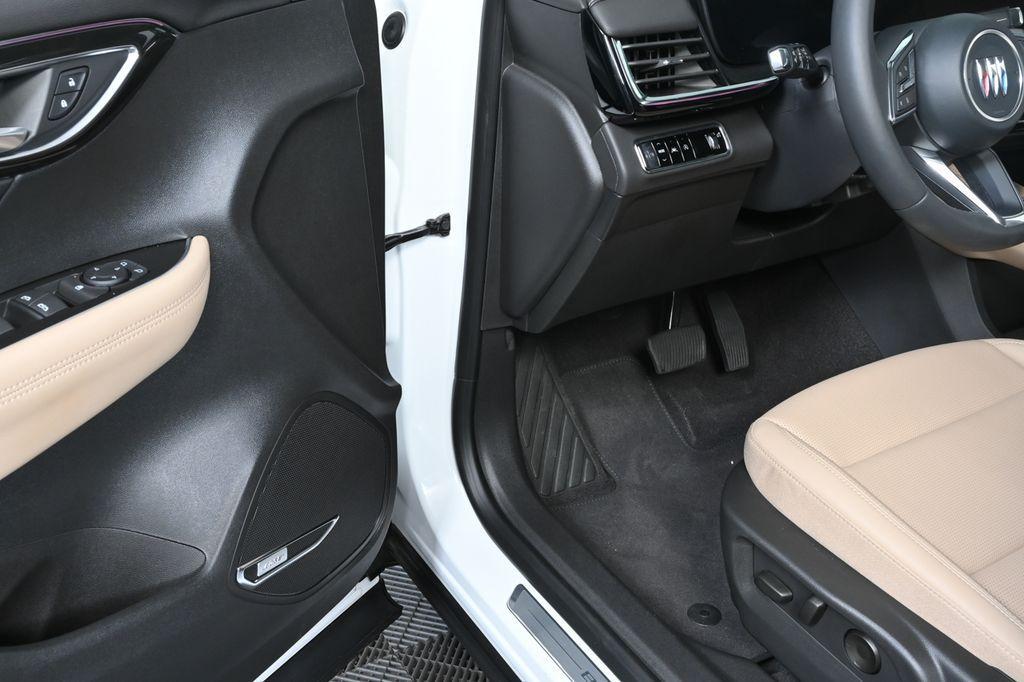 new 2025 Buick Envision car, priced at $34,895