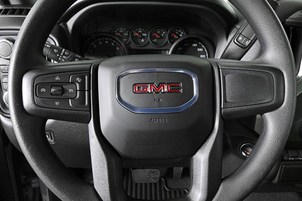 new 2025 GMC Sierra 1500 car, priced at $46,480