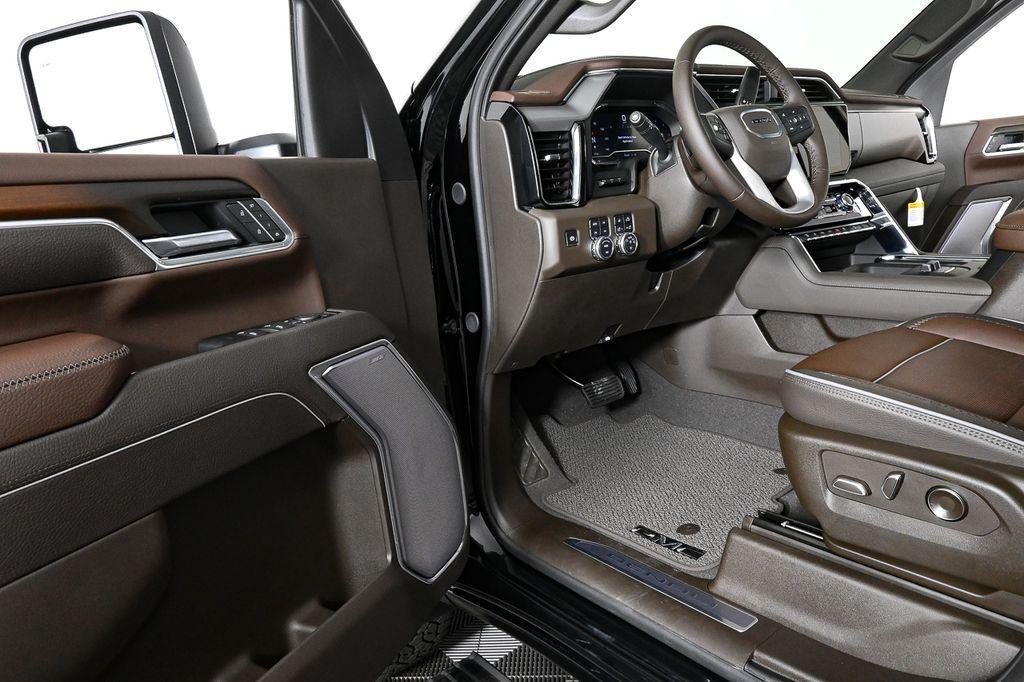 new 2025 GMC Sierra 2500 car, priced at $86,214