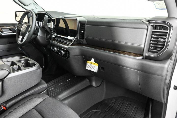 new 2024 GMC Sierra 1500 car, priced at $58,223