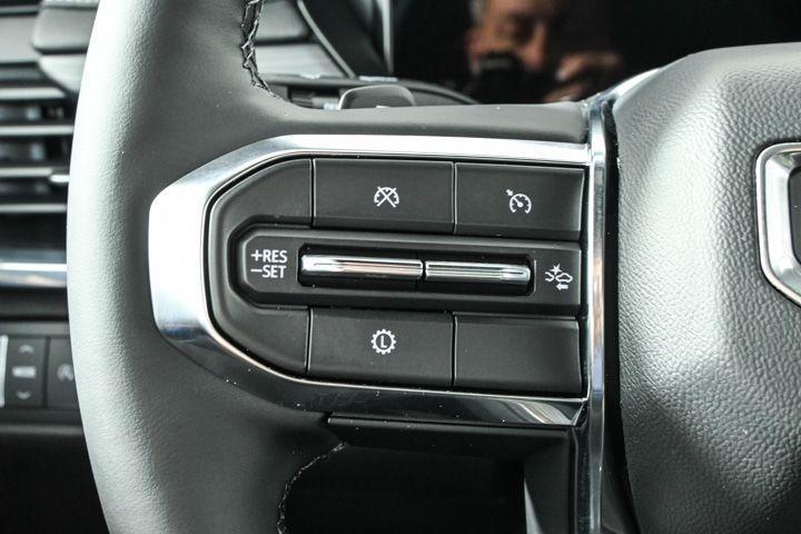 new 2025 GMC Acadia car, priced at $42,785
