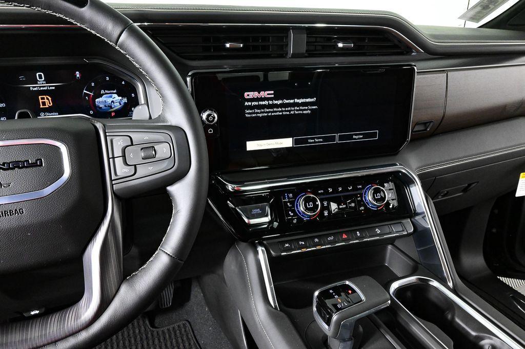 new 2025 GMC Sierra 1500 car, priced at $78,084