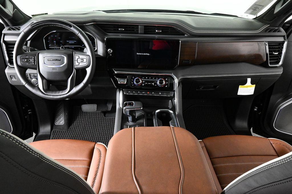 new 2025 GMC Sierra 1500 car, priced at $78,084