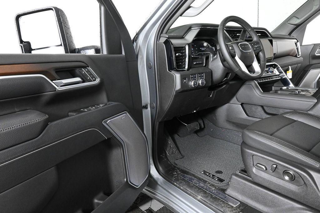 new 2025 GMC Sierra 2500 car, priced at $86,014