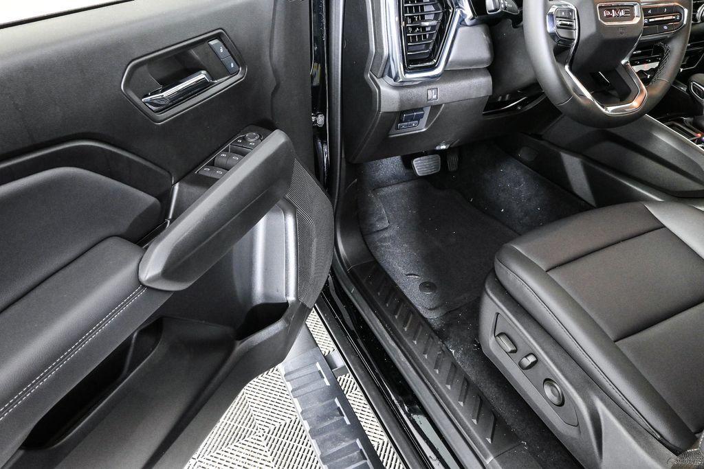 new 2024 GMC Canyon car, priced at $43,055