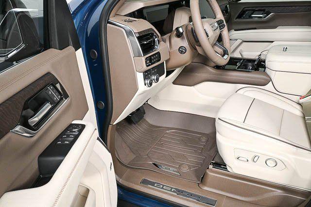 new 2025 GMC Yukon car, priced at $89,254