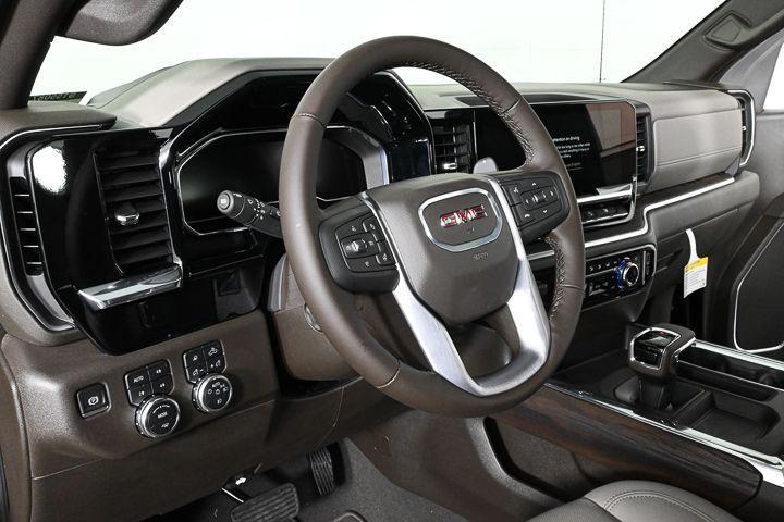 new 2025 GMC Sierra 1500 car, priced at $58,320