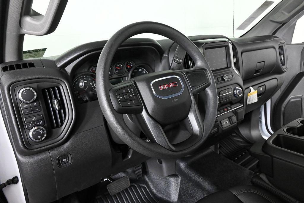 new 2025 GMC Sierra 1500 car, priced at $38,190