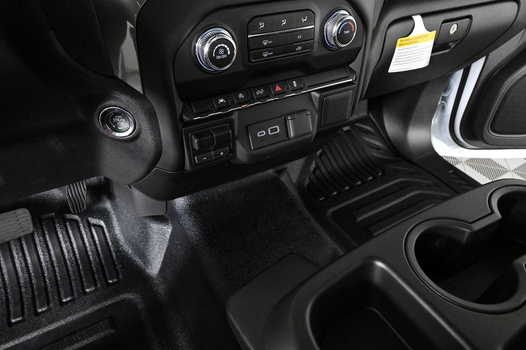 new 2025 GMC Sierra 1500 car, priced at $38,190