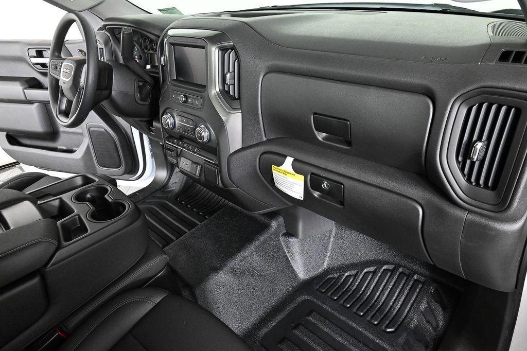 new 2025 GMC Sierra 1500 car, priced at $38,190